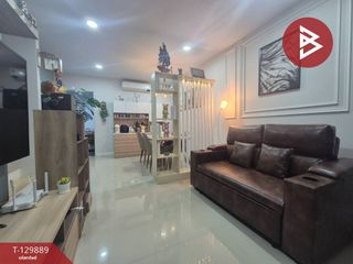 出售 4 卧室 联排别墅 在 Sam Phran, Nakhon Pathom