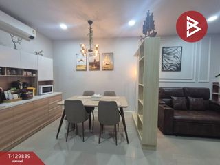 出售 4 卧室 联排别墅 在 Sam Phran, Nakhon Pathom