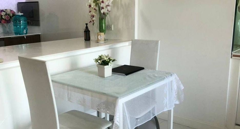 Wohnung zur Miete und zum Kauf mit 1 Zimmer in Pathum Wan, Bangkok