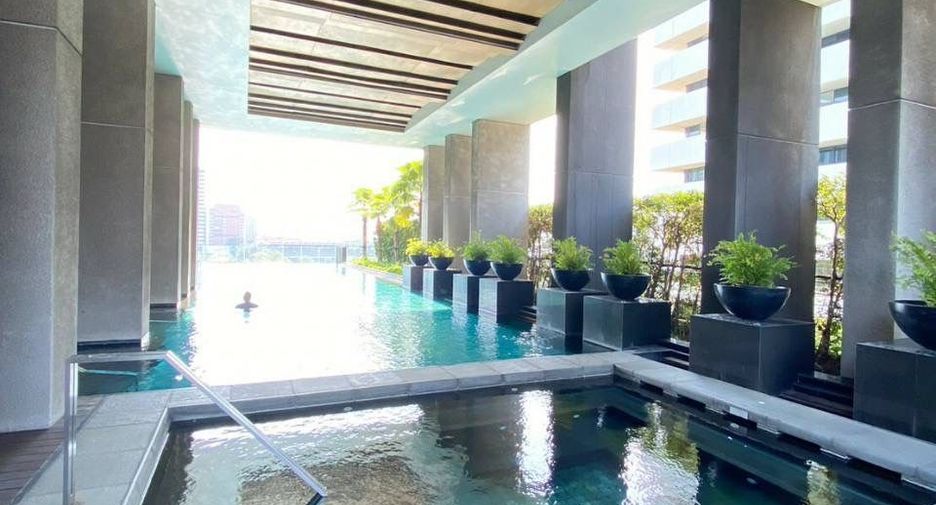 Wohnung zur Miete und zum Kauf mit 1 Zimmer in Pathum Wan, Bangkok