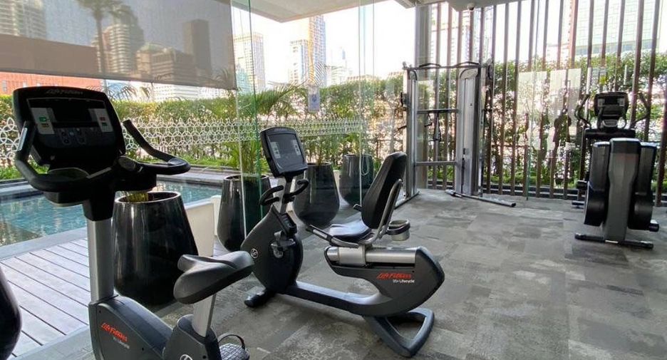 Wohnung zur Miete und zum Kauf mit 1 Zimmer in Pathum Wan, Bangkok