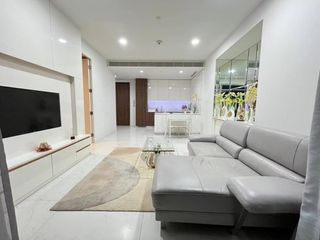For rent and for sale 1 bed condo in Pathum Wan, Bangkok