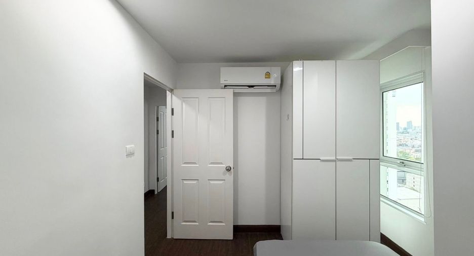 Condo en alquiler de 2 habitaciones en Huai Khwang, Bangkok