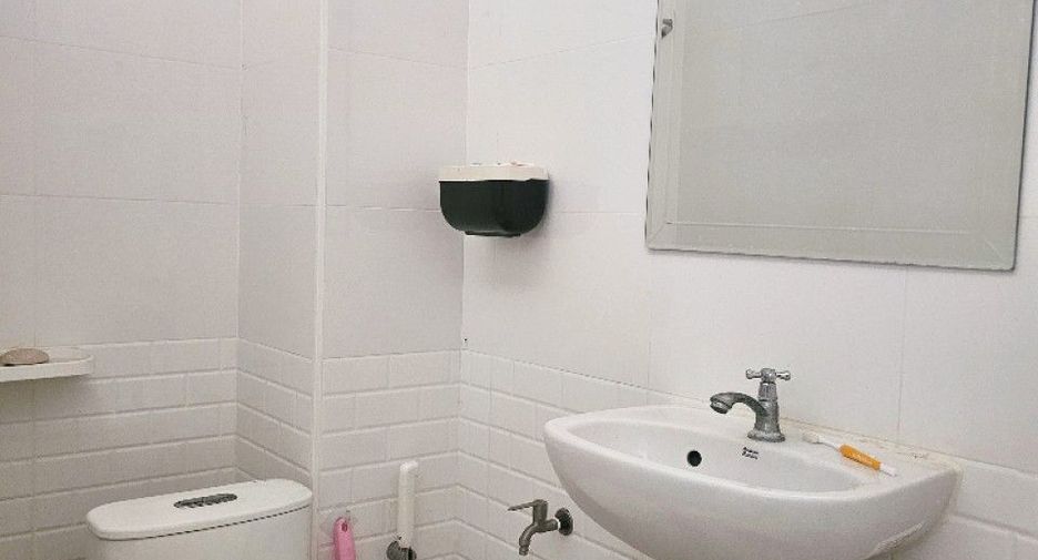For sale 3 bedrooms retail Space in Bang Phli, Samut Prakan