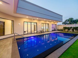 For rent and for sale 3 bedrooms house in Bang Lamung, Chonburi