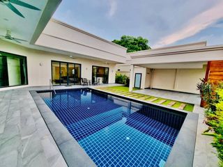 For rent and for sale 3 bedrooms house in Bang Lamung, Chonburi
