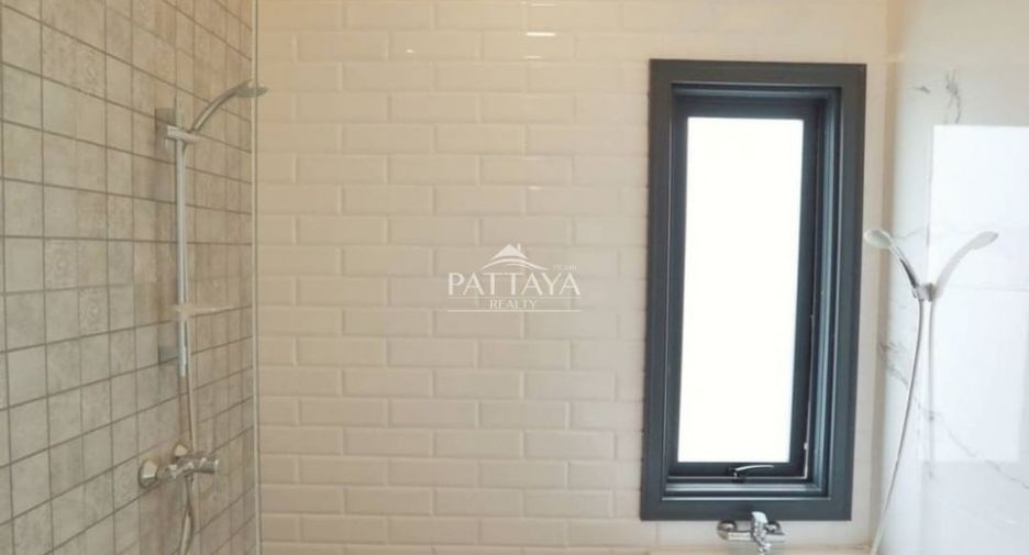 For rent 3 bedrooms villa in Bang Lamung, Chonburi