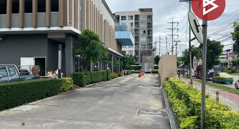 出售 1 卧室 公寓 在 Bang Khae, 曼谷