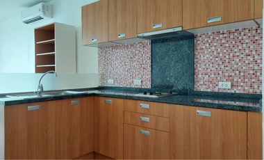 For sale 1 bed condo in Khlong San, Bangkok