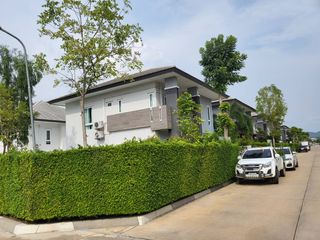 À louer et à vendre 3 chambres maison à Bang Lamung, Chonburi