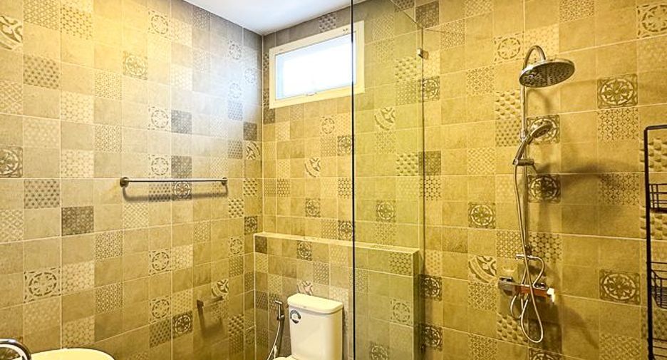 Haus zum Kauf und zur Miete mit 5 Zimmer in San Sai, Chiang Mai