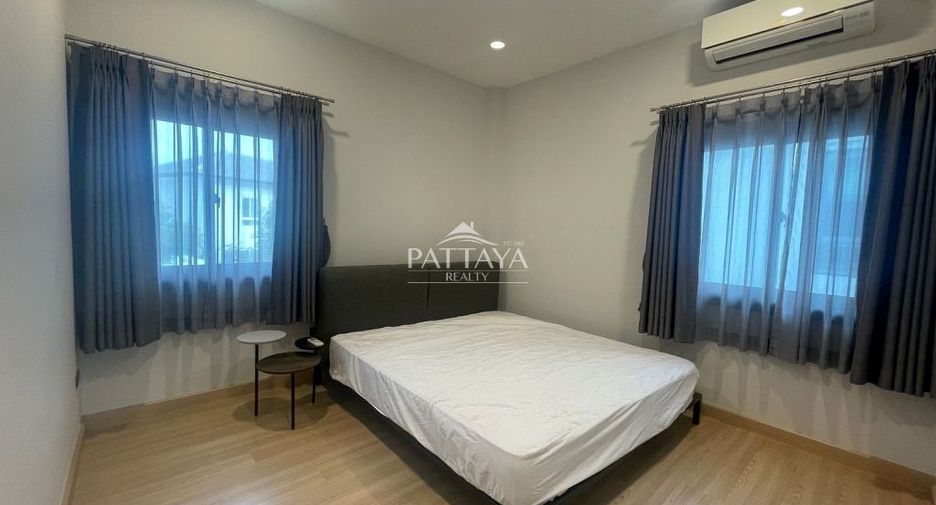 À louer 4 chambres villa à Bang Lamung, Chonburi