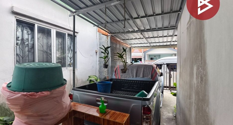 À vendre 2 chambres maison à Nong Chok, Bangkok