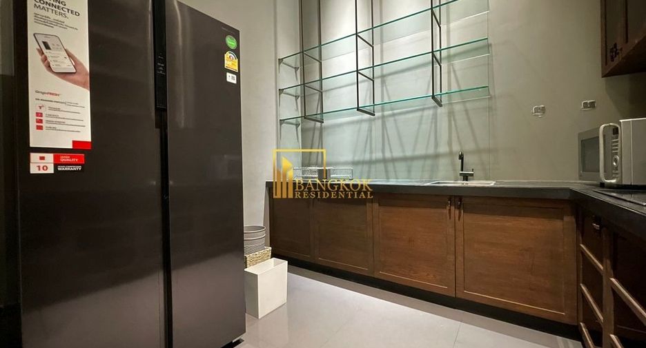 For rent 3 ベッドルーム condo in Khlong Toei, Bangkok
