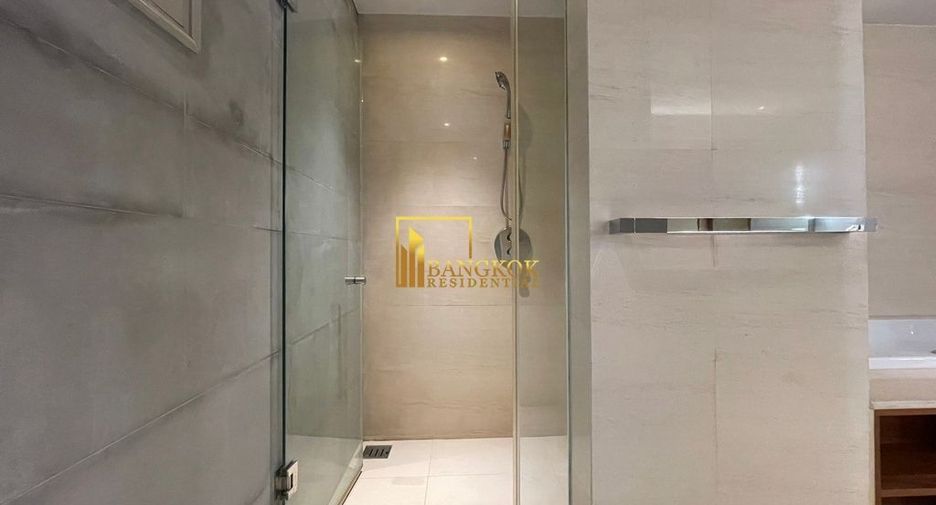 For rent 3 ベッドルーム condo in Khlong Toei, Bangkok