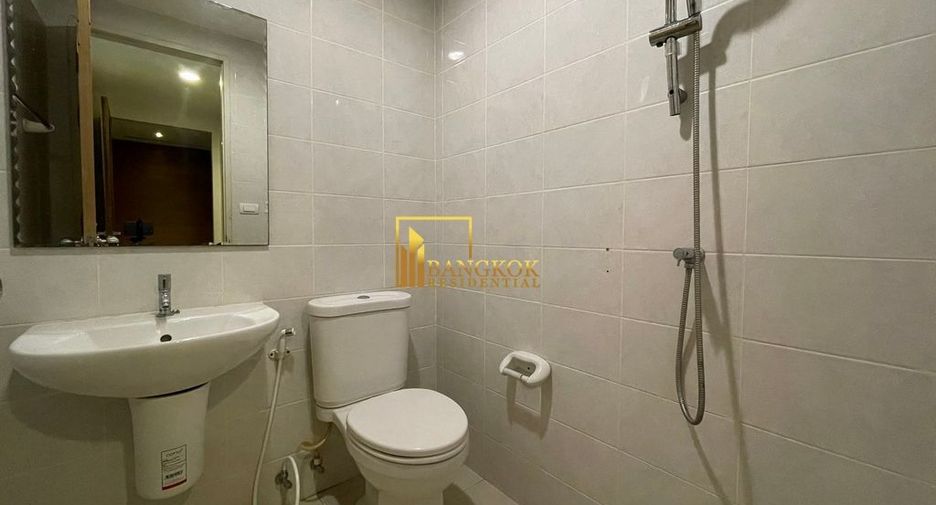 For rent 3 ベッドルーム condo in Khlong Toei, Bangkok