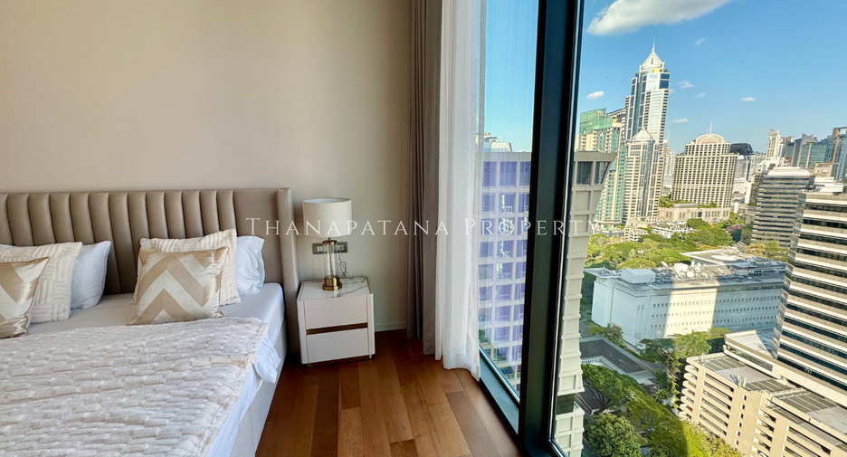 For rent and for sale 2 bedrooms condo in Pathum Wan, Bangkok