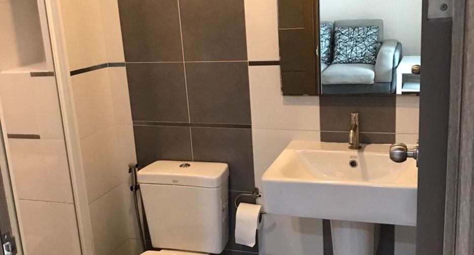 For rent 1 bed condo in Watthana, Bangkok