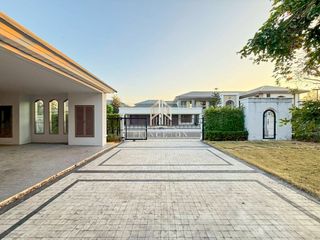 Casa en venta de 5 habitaciones en Lat Krabang, Bangkok