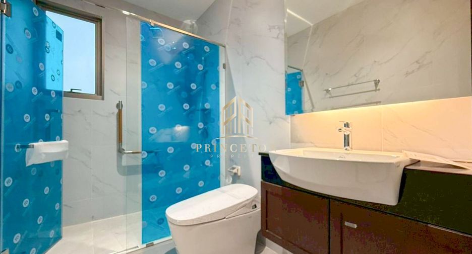 For sale 5 bedrooms house in Lat Krabang, Bangkok