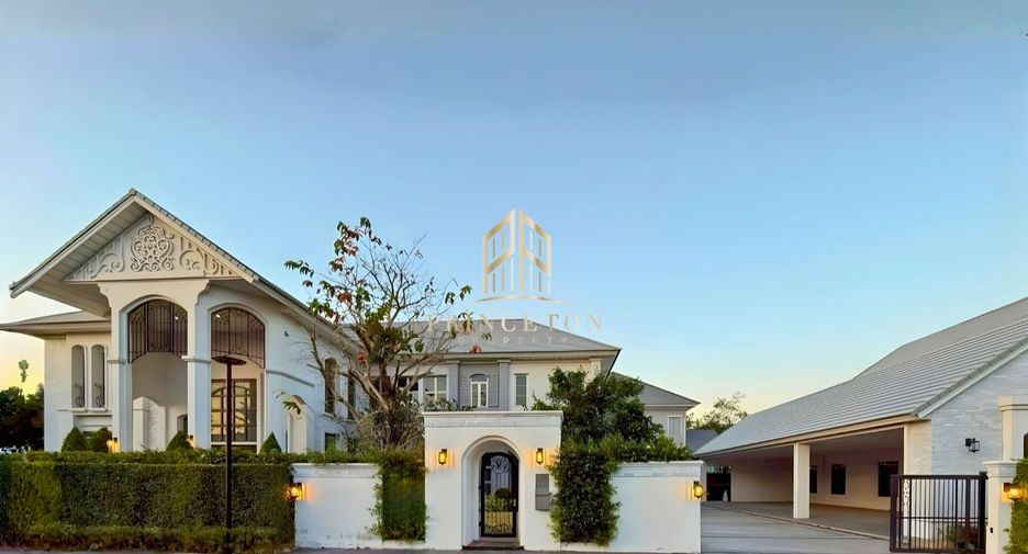For sale 5 bedrooms house in Lat Krabang, Bangkok