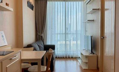 Продажа 1 кровать кондо в Пхра Кханонг, Бангкок