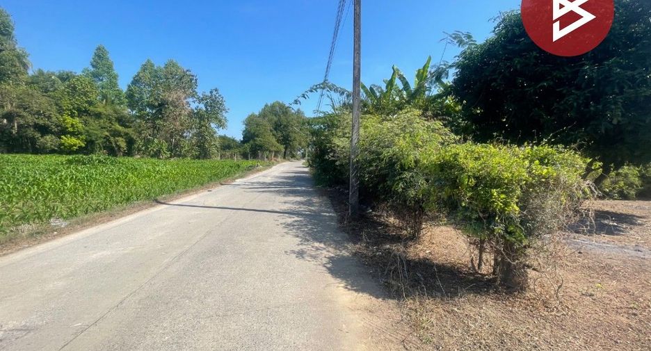 For sale land in Banphot Phisai, Nakhon Sawan