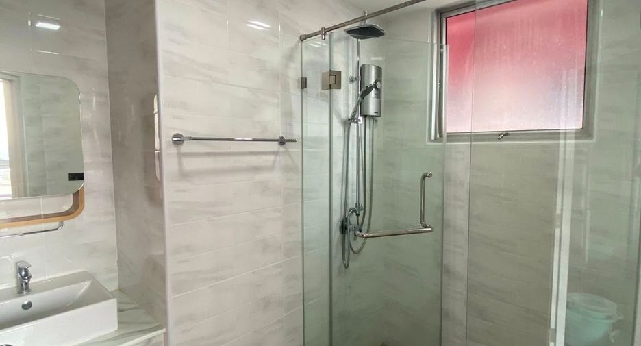 Condo en alquiler de 2 habitaciones en Ratchathewi, Bangkok