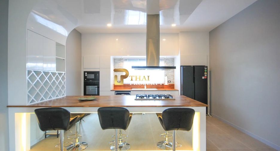 Villa zum Kauf mit 5 Zimmer in Hua Hin, Prachuap Khiri Khan