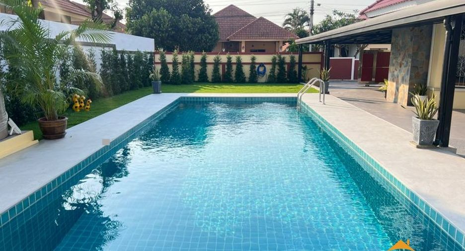 For rent 4 bedrooms house in Bang Lamung, Chonburi