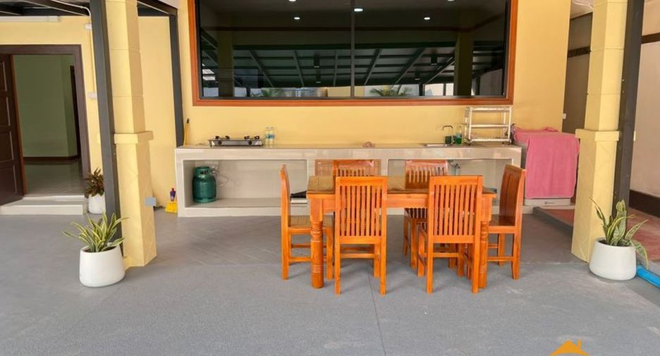For rent 4 bedrooms house in Bang Lamung, Chonburi