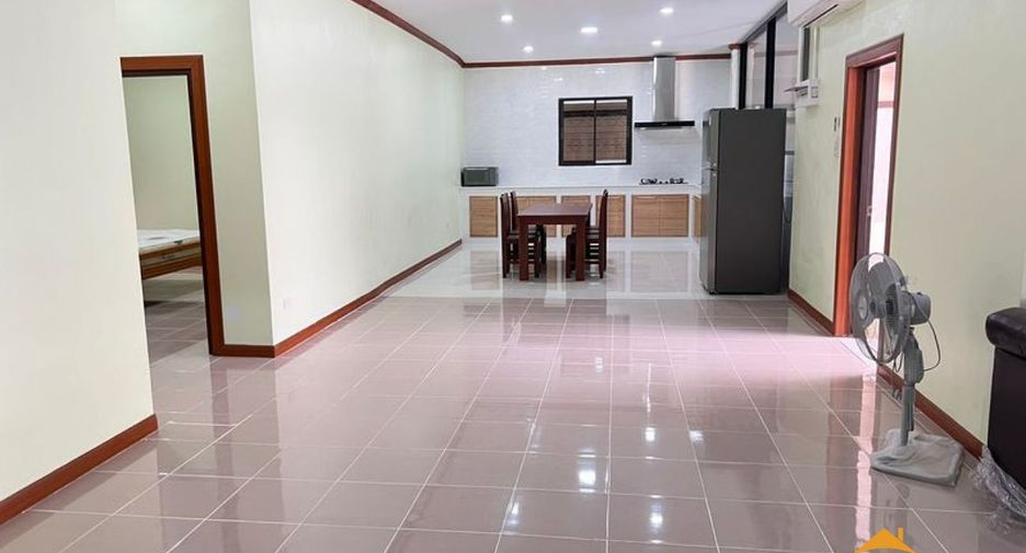 For rent 4 bedrooms house in Bang Lamung, Chonburi