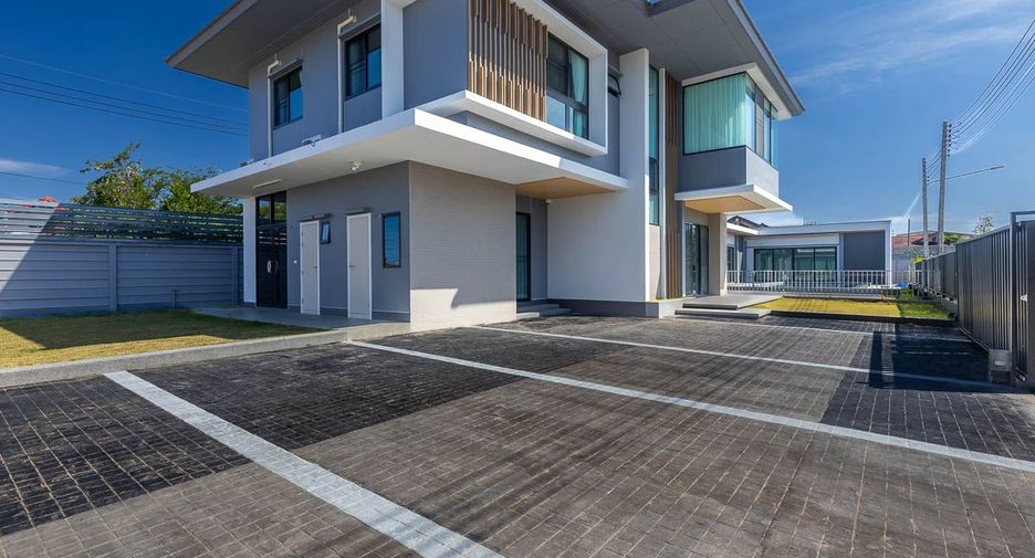 Casa en venta de 5 habitaciones en Mueang Ubon Ratchathani, Ubon Ratchathani