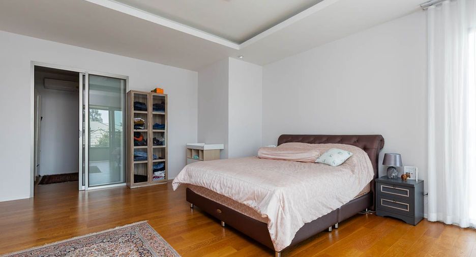 Casa en venta de 5 habitaciones en Mueang Ubon Ratchathani, Ubon Ratchathani