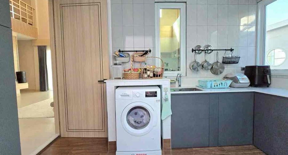 For sale and for rent 3 bedrooms villa in Bang Lamung, Chonburi