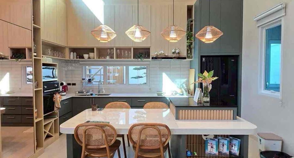 For sale and for rent 3 bedrooms villa in Bang Lamung, Chonburi