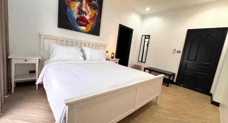 For rent and for sale 3 bedrooms villa in Bang Lamung, Chonburi