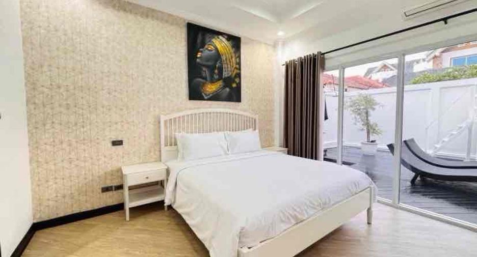 For rent and for sale 3 bedrooms villa in Bang Lamung, Chonburi