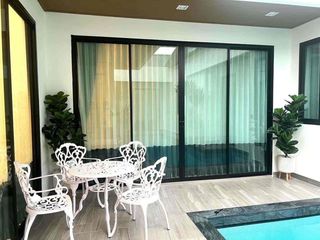 For rent 4 bedrooms villa in Bang Lamung, Chonburi