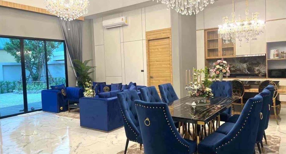For rent 4 bedrooms villa in Bang Lamung, Chonburi