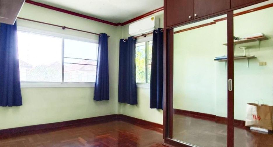 出售 3 卧室 独立屋 在 Lat Krabang, 曼谷