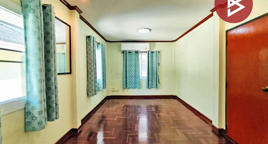 出售 3 卧室 独立屋 在 Lat Krabang, 曼谷