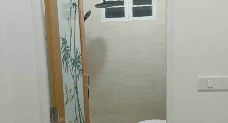 Haus zum Kauf mit 2 Zimmer in Phanat Nikhom, Chonburi