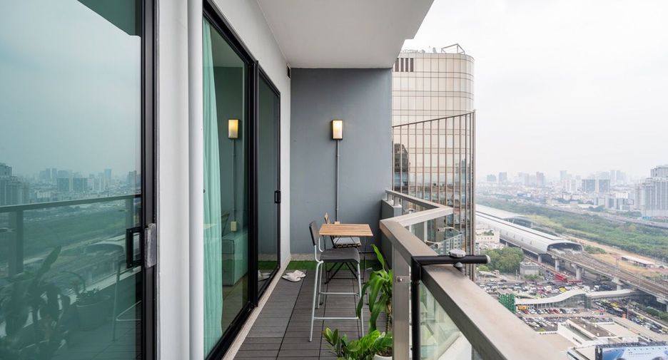 For sale 1 bed condo in Watthana, Bangkok