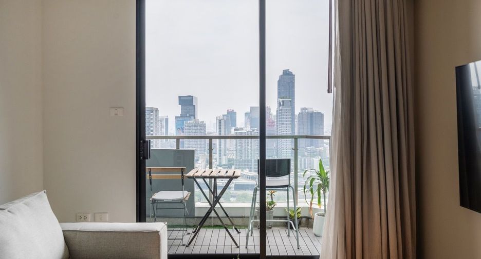 For sale 1 bed condo in Watthana, Bangkok
