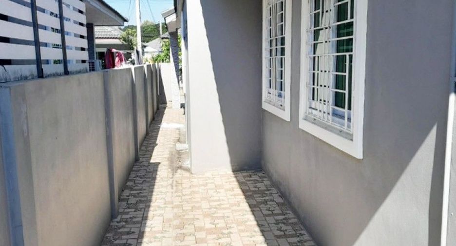 For sale 3 bedrooms house in Mueang Nakhon Sawan, Nakhon Sawan