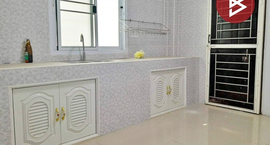 For sale 3 bedrooms house in Mueang Nakhon Sawan, Nakhon Sawan