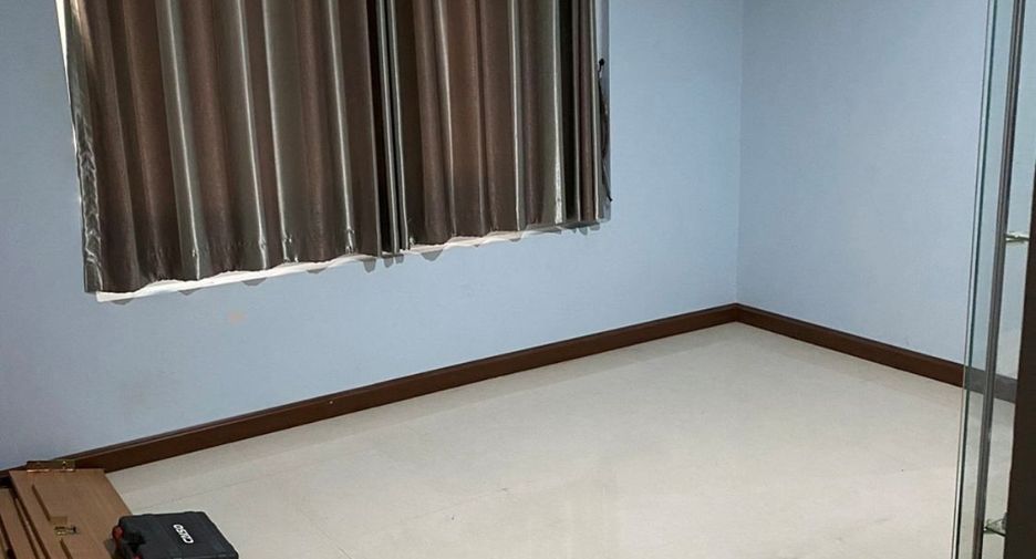 À vendre 4 chambres maison à Bang Lamung, Chonburi