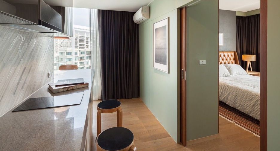 For sale 1 bed condo in Khlong Toei, Bangkok