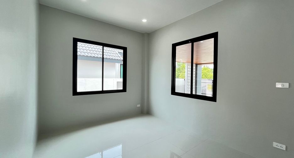 For sale 3 bedrooms house in Mueang Krabi, Krabi